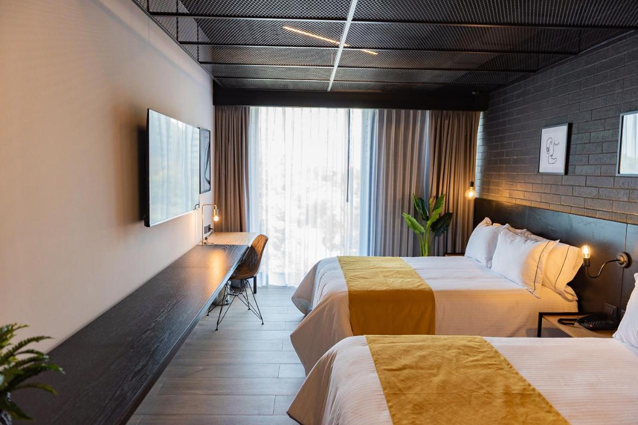 Fulton Business Luxury Hotel غوادالاجارا المظهر الخارجي الصورة
