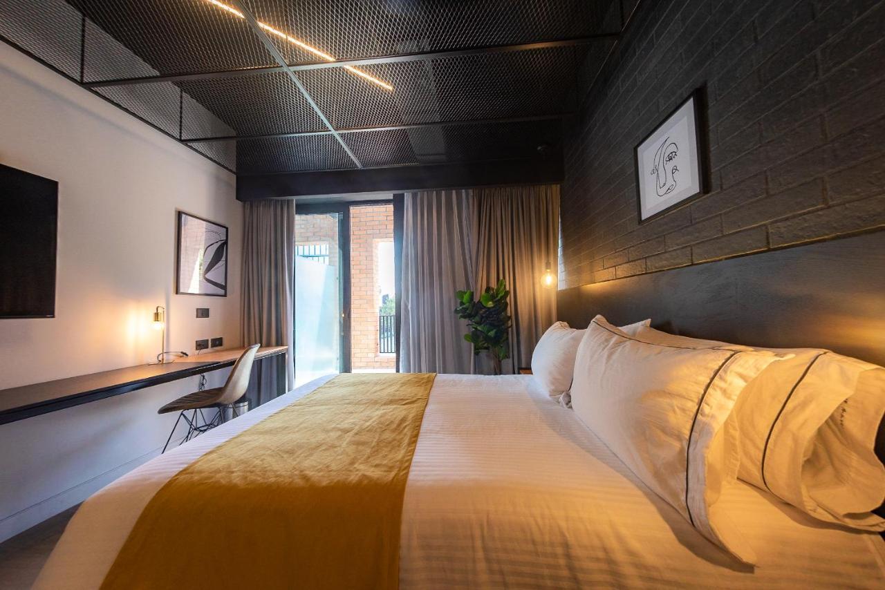 Fulton Business Luxury Hotel غوادالاجارا المظهر الخارجي الصورة