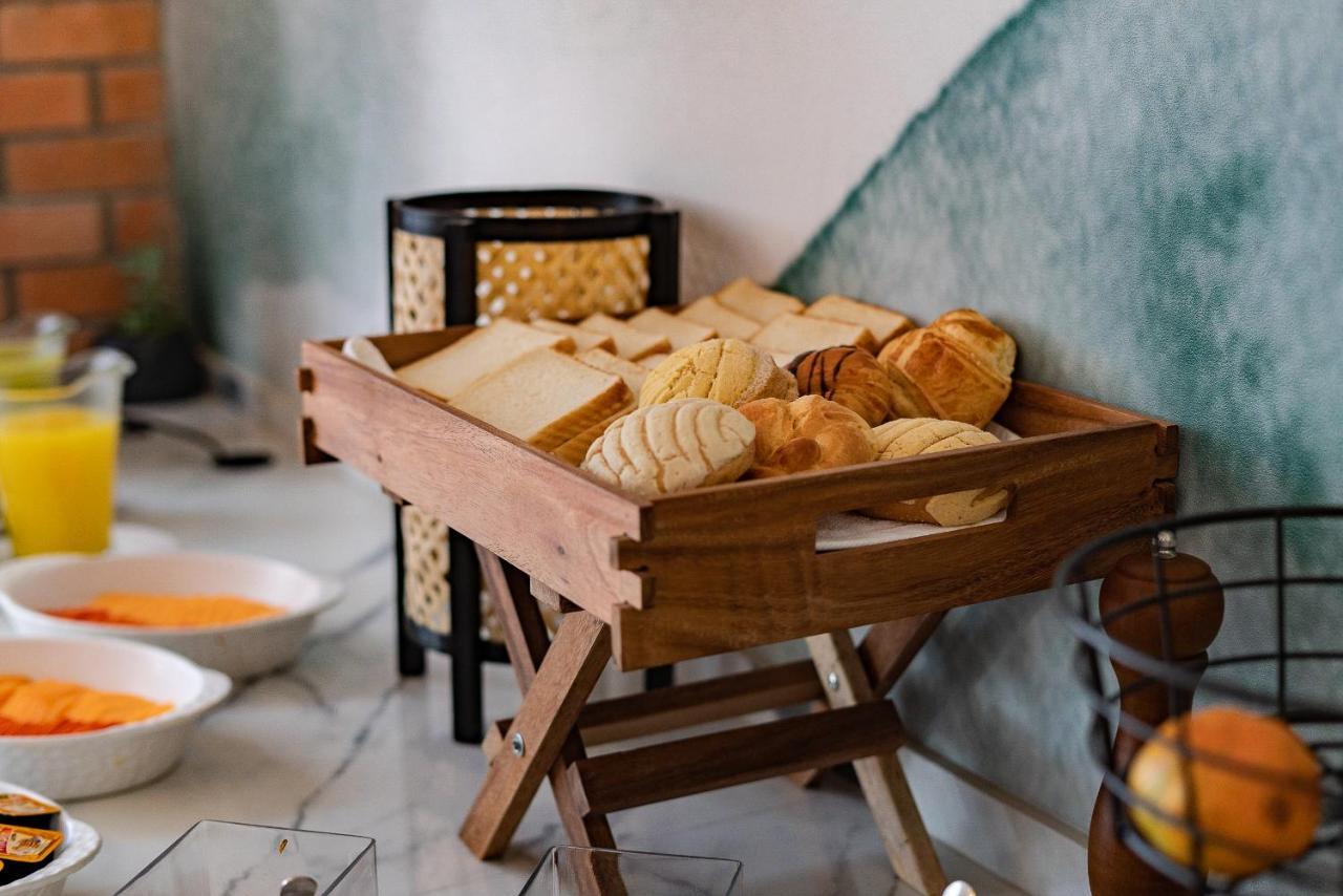 Fulton Business Luxury Hotel غوادالاجارا المظهر الخارجي الصورة