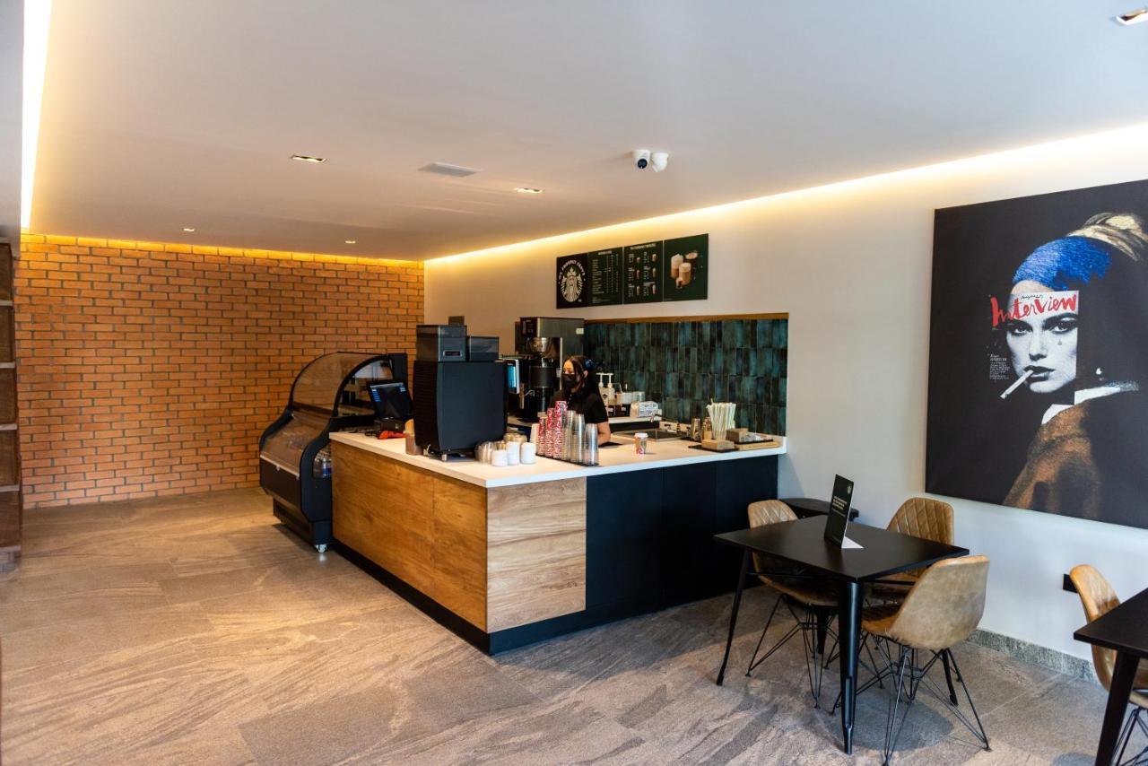 Fulton Business Luxury Hotel غوادالاجارا المظهر الخارجي الصورة
